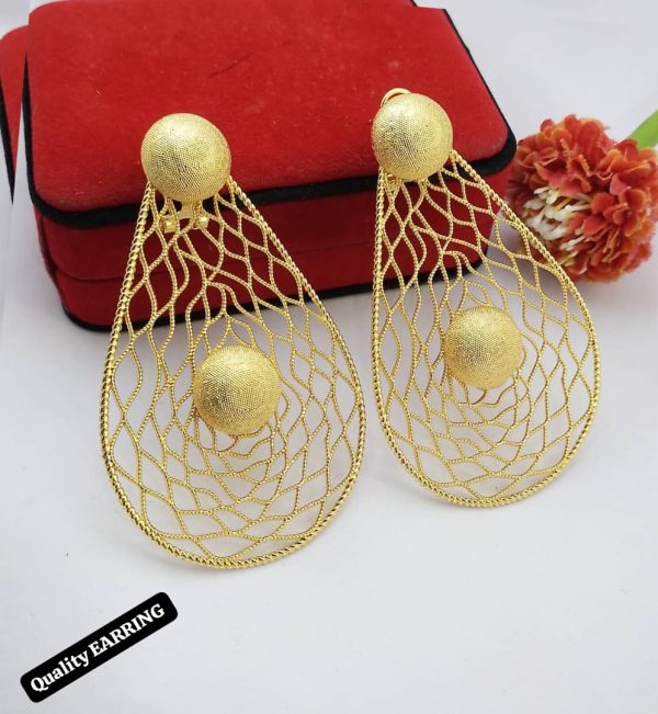 Majestic Aura Gold Drop Earrings