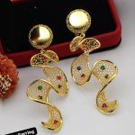 Stylish Gold Drop Earrings for Women – Elegant Leaf-Inspired Design