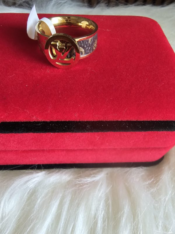 Womens Fashion Ring 8